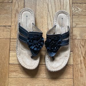 Naturalizer Platform Sandals
